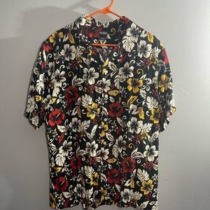 Todd Snyder Black Floral Camp Button Up Shirt